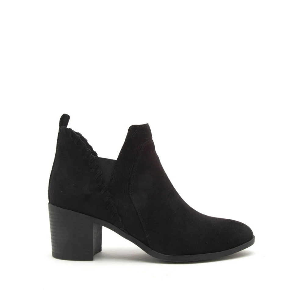 QUPID SUEDE ANKLE BOOTS